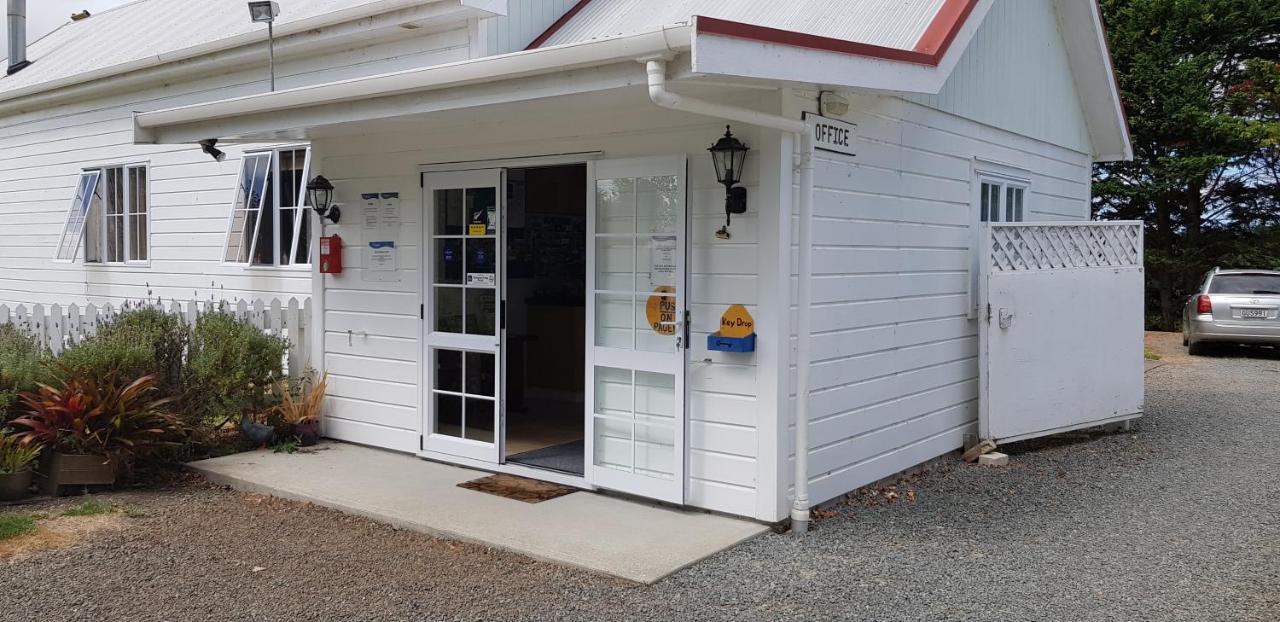Matakohe Holiday Park 외부 사진